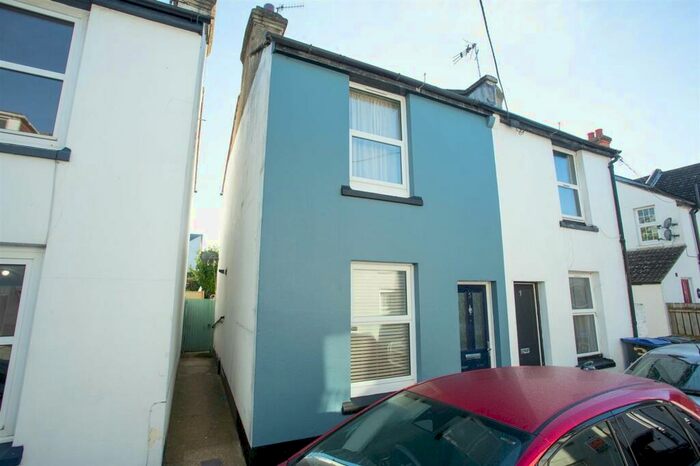 3 Bedroom Terraced House To Rent In Claremont Place, Canterbury, CT1