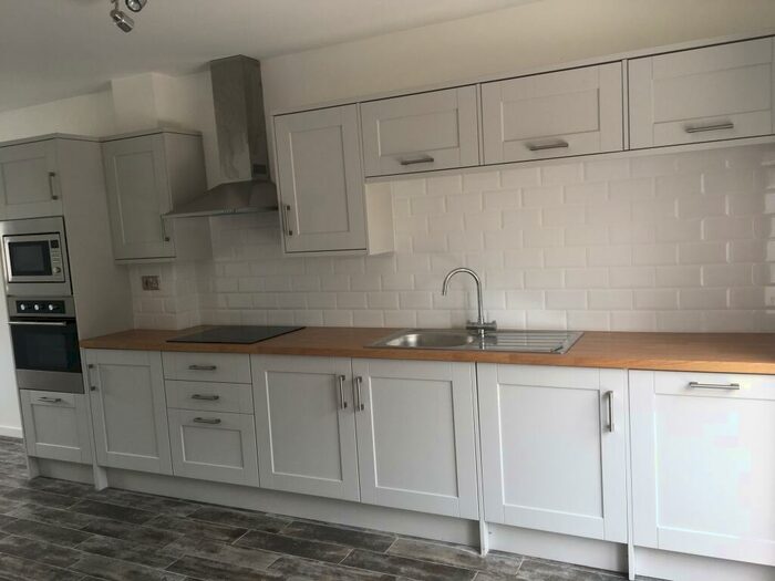 5 Bedroom Semi-Detached House To Rent In Brentwood Place, Ebbw Vale, NP23