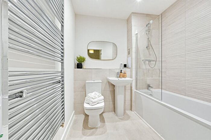 1 Bedroom Flat To Rent In Teal Road, Goodmayes, Ilford, IG3