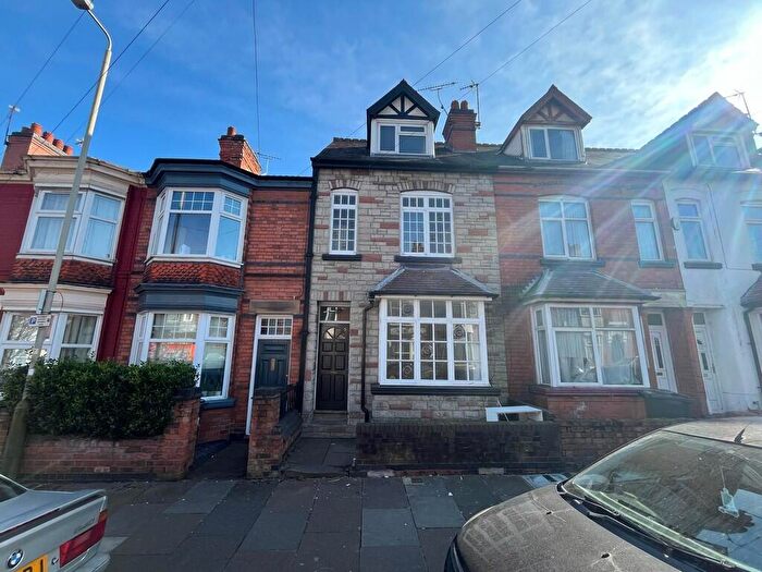4 Bedroom Terraced House To Rent In Wilberforce Road, West End, Leicester, LE3