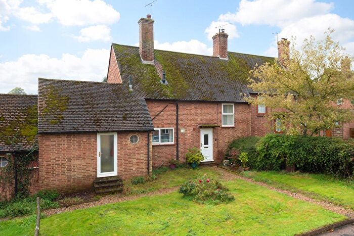 3 Bedroom Semi-Detached House For Sale In Chulkhurst, Biddenden, Ashford, TN27