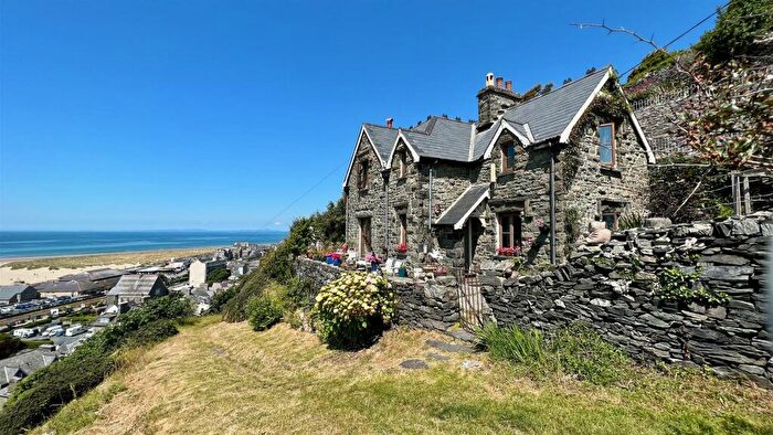 3 Bedroom Detached House For Sale In Barmouth, LL42