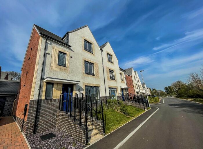 4 Bedroom Semi-Detached House To Rent In Dol Isaf, Radyr, Cardiff, CF15