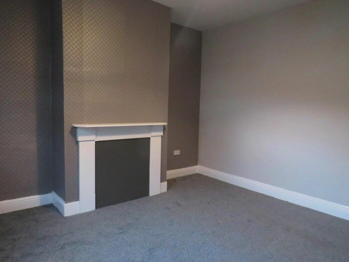 2 Bedroom Property To Rent In Churchfields Road, Brighouse HD6