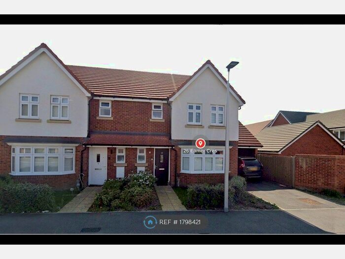 3 Bedroom Semi-Detached House To Rent In Eamer Crescent, Wokingham, RG41
