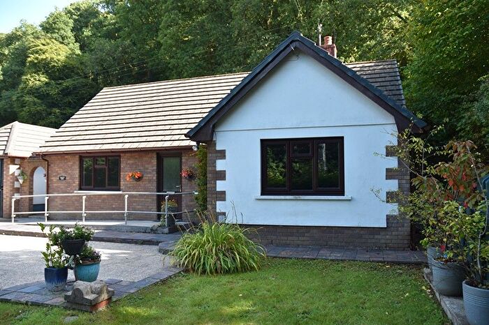 2 Bedroom Detached Bungalow For Sale In Genaur Glyn, Cwmpengraig, SA44