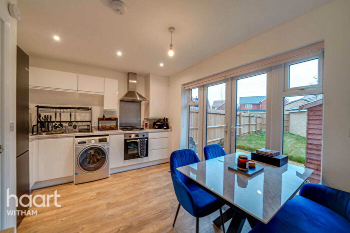 2 Bedroom Semi-Detached House For Sale In Hayward Drive, Hatfield Peverel, CM3