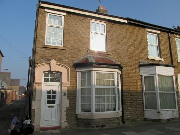 1 Bedroom Flat To Rent In Miller Street, Blackpool, FY1