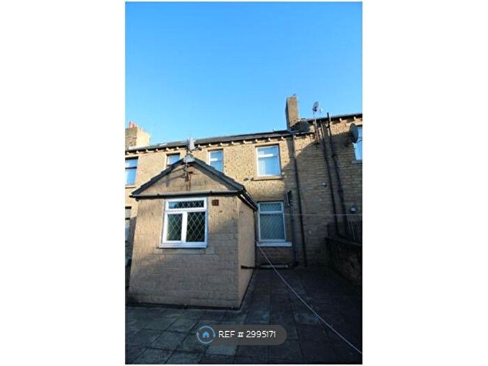 2 Bedroom Terraced House To Rent In Springdale St, Huddersfield, HD1