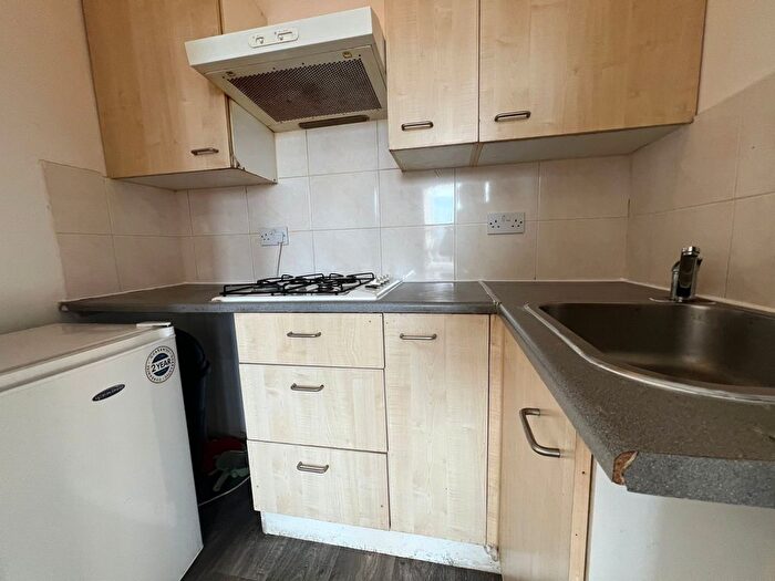 1 Bedroom Studio To Rent In Ilford, IG1