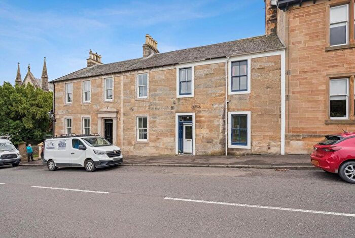3 Bedroom Terraced House For Sale In Montgomery Street, Eaglesham, G76