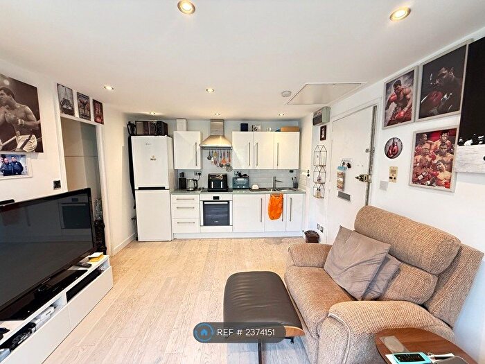 1 Bedroom Flat To Rent In Mill Court, London, E10