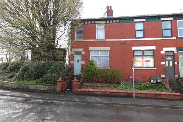3 Bedroom End Of Terrace House For Sale In Turpin Green Lane, Leyland, Lancashire, PR25