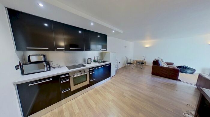 2 Bedroom Flat To Rent In Wellington Street, Leeds City Centre, Leeds, LS1