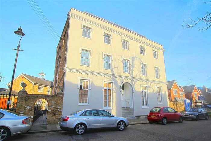 1 Bedroom Flat To Rent In Church Road, London, W7