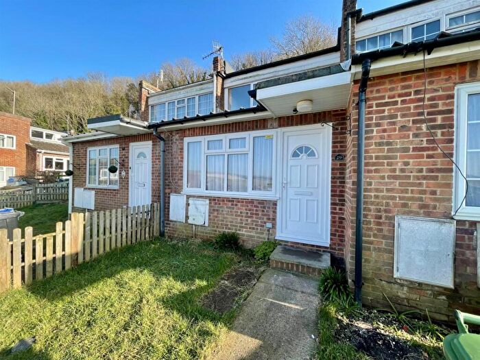 2 Bedroom Terraced House For Sale In Park Drive Close, Newhaven, BN9