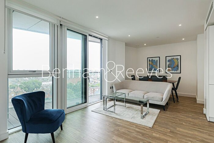 2 Bedroom Flat To Rent In Gladwin Tower, Nine Elms, SW8