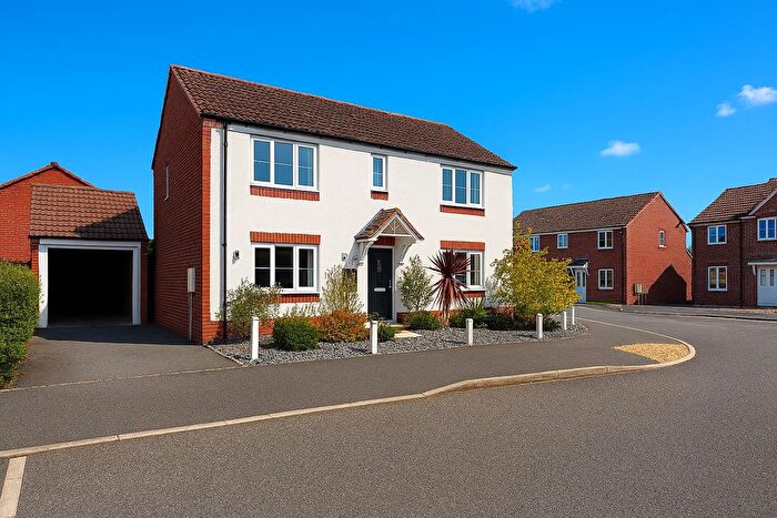 3 Bedroom Detached House To Rent In Skylark Way, Clipstone Village, Mansfield, NG21