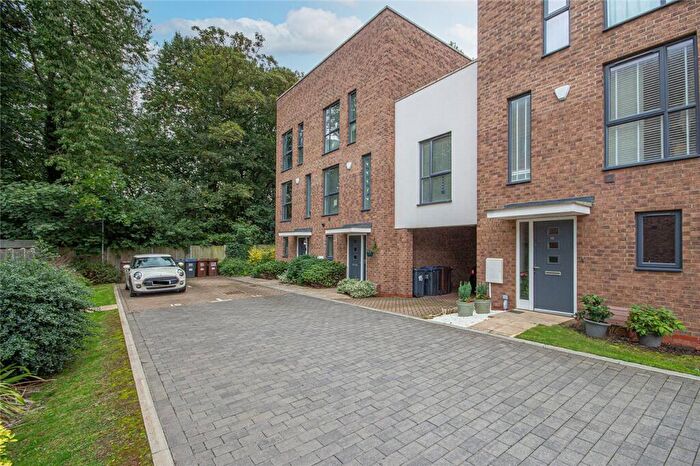 4 Bedroom End Of Terrace House For Sale In Birkin Court, Welwyn Garden City, Hertfordshire, AL7