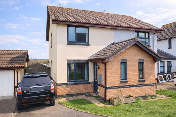 2 Bedroom Semi Detached House For Sale In Meadowside, Newquay, TR7