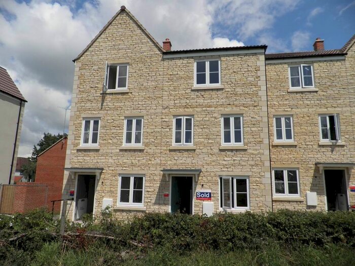 4 Bedroom Property To Rent In Slipps Close, Frome, Somerset BA11