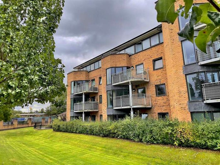 2 Bedroom Apartment To Rent In Eboracum Way, Guildhall, York, YO31