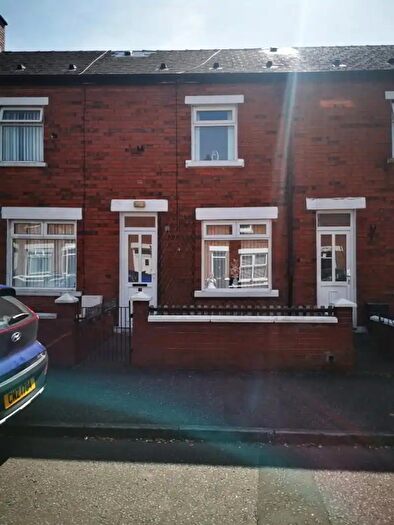 2 Bedroom Mid Terraced House For Sale In Glenbank Parade, Belfast, BT14