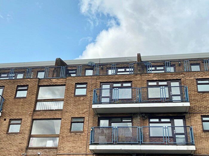 2 Bedroom Property To Rent In Park Farm Drive, Allestree, Derby, DE22