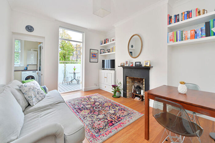 1 Bedroom Apartment To Rent In Stavordale Road, Highbury, London, N5
