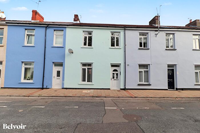 3 Bedroom Terraced House For Sale In Elm Street, Roath, Cardiff, CF24