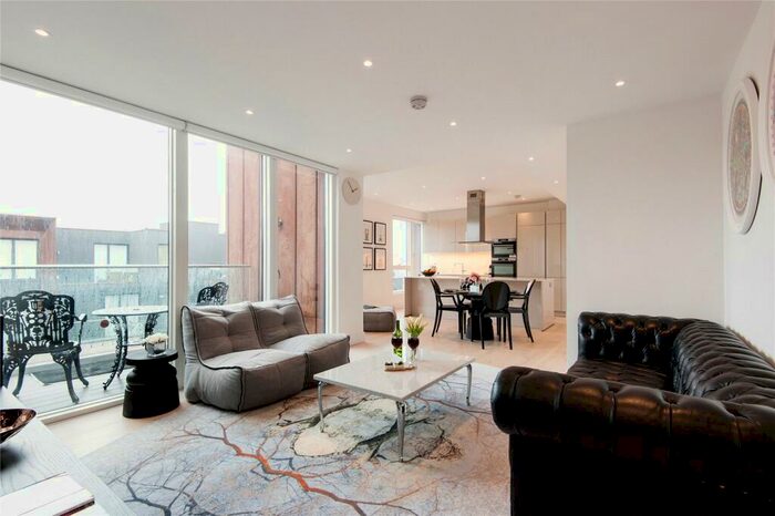 3 Bedroom Apartment To Rent In Camden Courtyards, Rochester Place, London, NW1