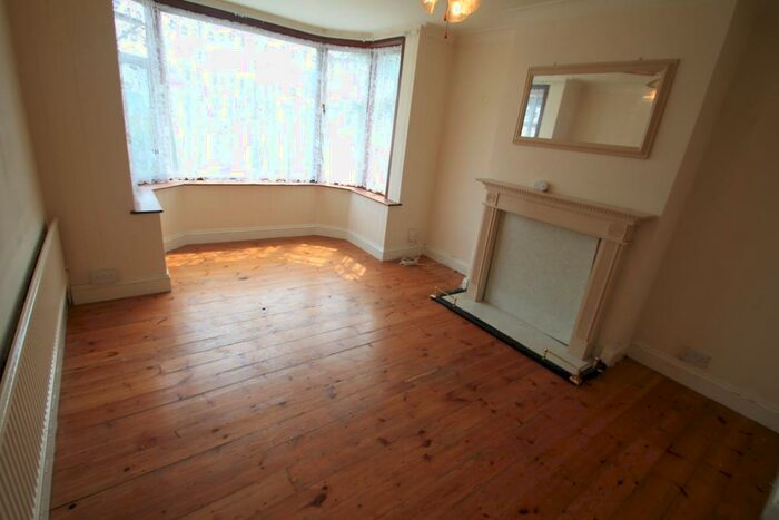 3 Bedroom House To Rent In Crawley Green Road, Luton, LU2
