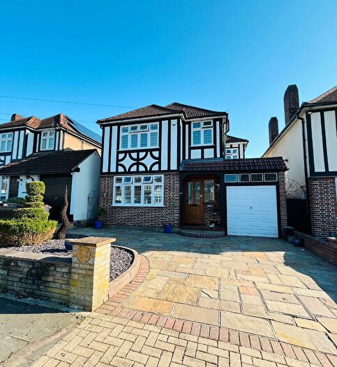 4 Bedroom Detached House To Rent In Lancing Road, Orpington, Kent, BR6