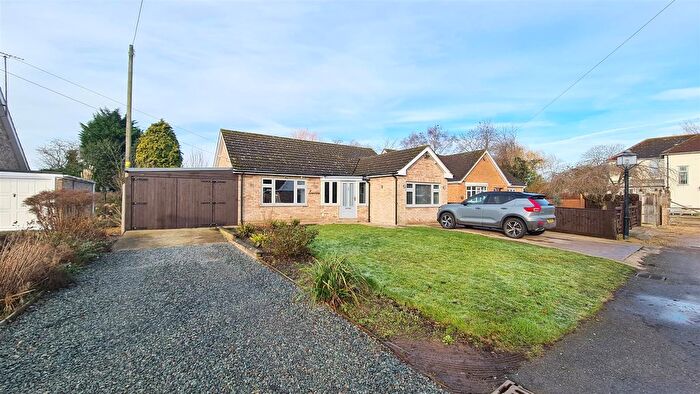3 Bedroom Detached Bungalow For Sale In Mill Lane, Sutton Bridge, PE12