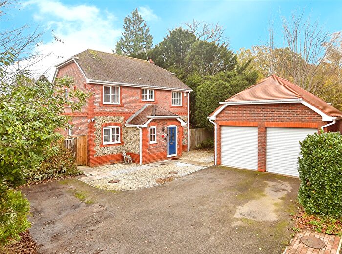 4 Bedroom Detached House For Sale In Pagewood Close, Maidenbower, Crawley, West Sussex, RH10