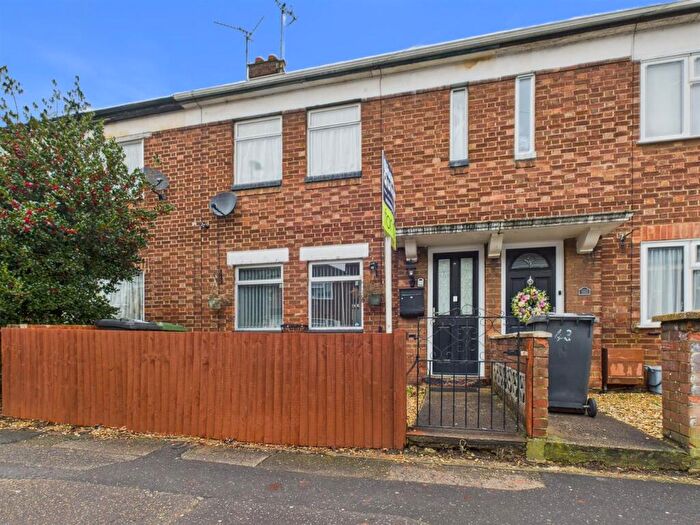 2 Bedroom Terraced House For Sale In Willesden Avenue, Peterborough, PE4