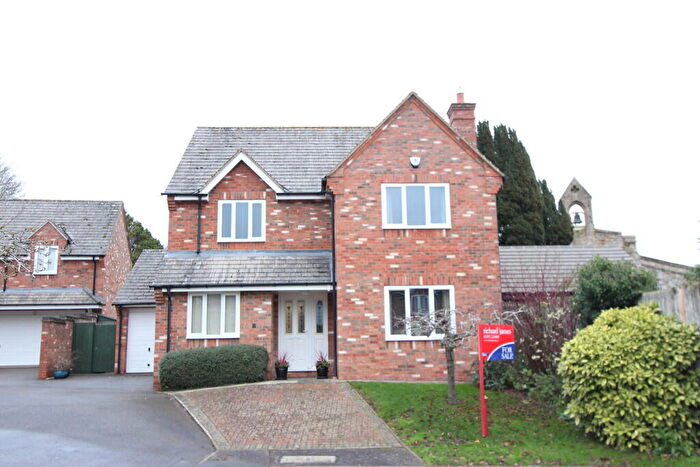 4 Bedroom Detached House For Sale In Albion Court, Little Harrowden, Wellingborough, NN9