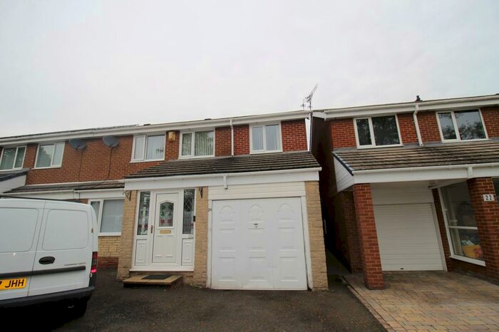 4 Bedroom Semi-Detached House To Rent In Ilminster Court, Kingston Park, Newcastle Upon Tyne, Tyne And Wear, NE3