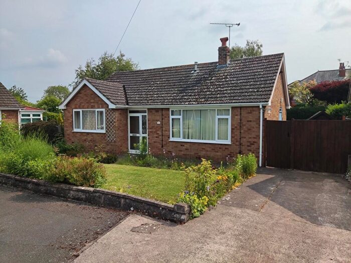 2 Bedroom Detached Bungalow For Sale In Denison Avenue, Retford, DN22