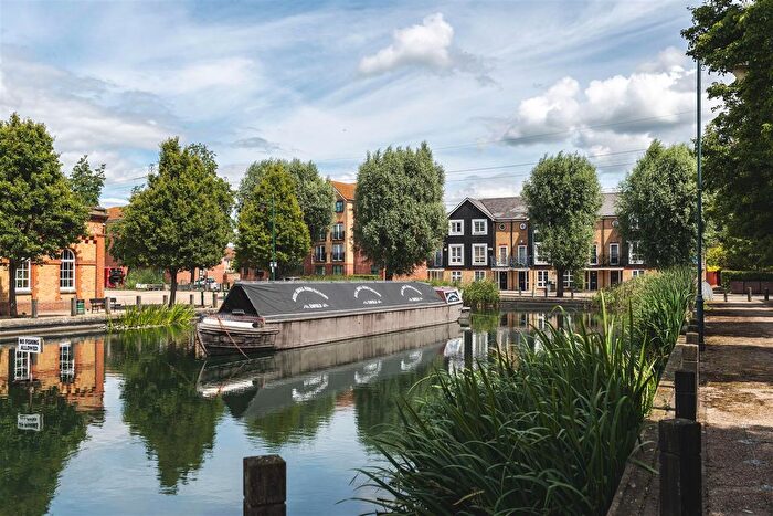 1 Bedroom Flat For Sale In Benson Court, Harston Drive, Enfield, EN3