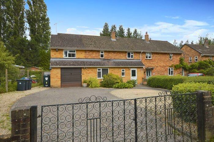 4 Bedroom Semi-Detached House For Sale In Catherine Ford Road, Dinton ** Watch The Video Tour **, SP3