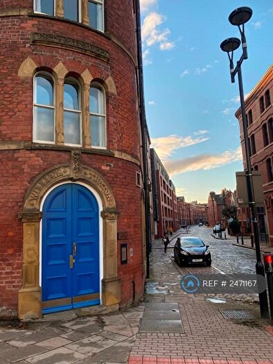 2 Bedroom Flat To Rent In The Chandlers, Leeds, LS2