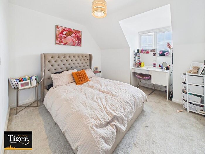 3 Bedroom Semi-Detached House For Sale In Blackfield Gardens, Warton, PR4