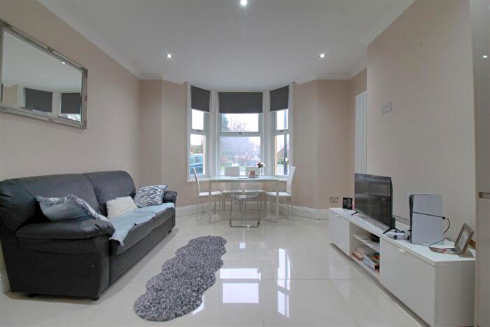2 Bedroom Apartment To Rent In Salters Road, Gosforth, NE3