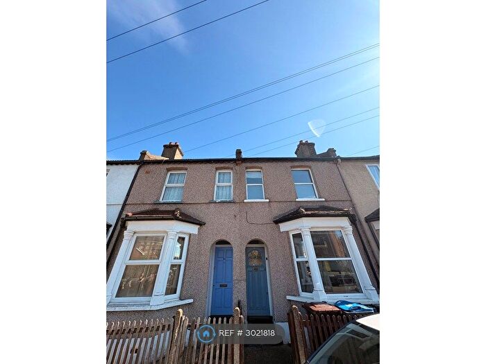 3 Bedroom Terraced House To Rent In Grove Road, Mitcham, CR4