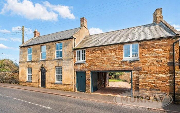 6 Bedroom Character Property For Sale In Main Street, Caldecott, Market Harborough, LE16