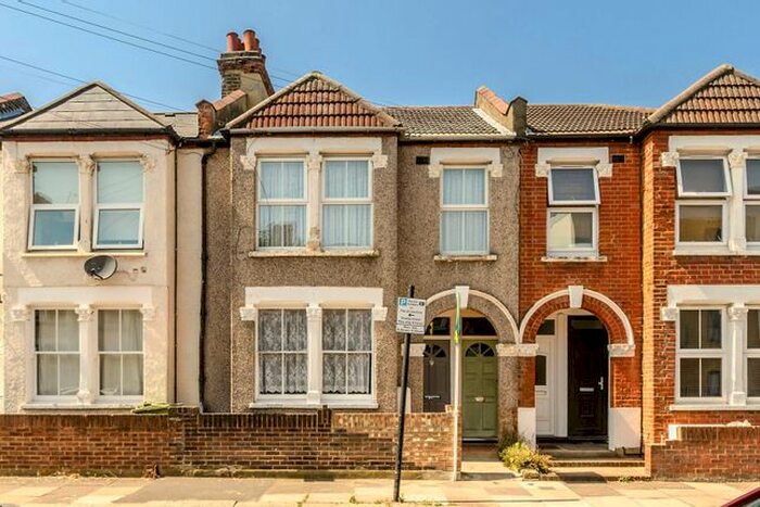 1 Bedroom Flat To Rent In Fairlight Road, Tooting, London, SW17