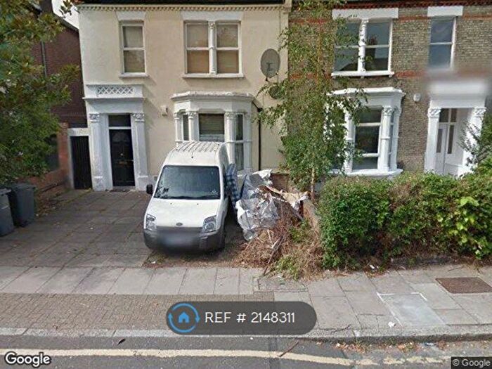 2 Bedroom Flat To Rent In The Avenue, London, N8