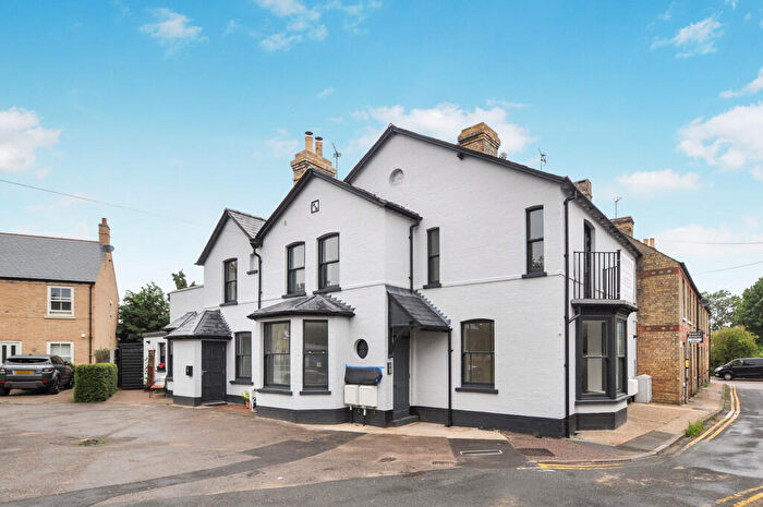 1 Bedroom Apartment To Rent In Victoria Square, Huntingdon, PE29