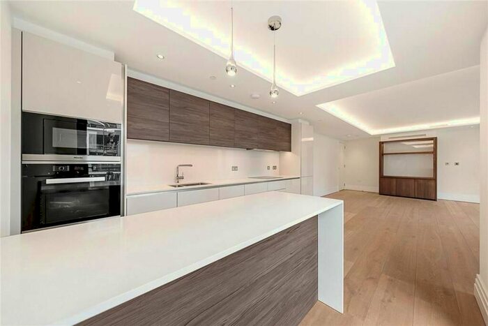 2 Bedroom Flat To Rent In Kensington Gardens Square, London, W2